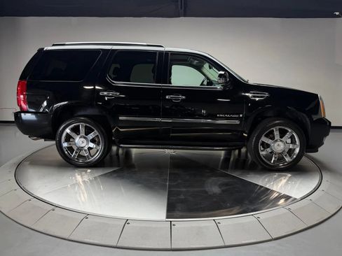 Used 2008 Cadillac Escalade AWD image 6