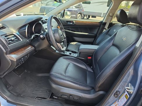 Used 2018 Subaru Outback 2.5i Limited w/ 50th Anniversary Edition AWD/4WD image 17