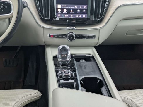 Used 2022 Volvo XC60 B6 Inscription w/ Climate Package AWD/4WD image 26
