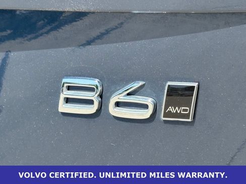 Certified 2025 Volvo XC90 B6 Plus AWD/4WD image 11