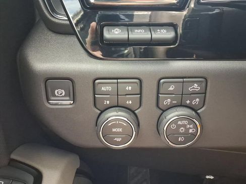 Used 2026 Chevrolet Silverado 1500 ZR2 w/ Dark Appearance Package AWD/4WD image 21