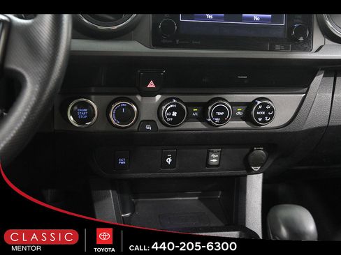 Used 2016 Toyota Tacoma TRD Sport w/ Towing Package AWD/4WD image 14