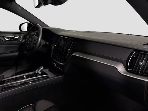 Certified 2023 Volvo S60 B5 Ultimate FWD image 29