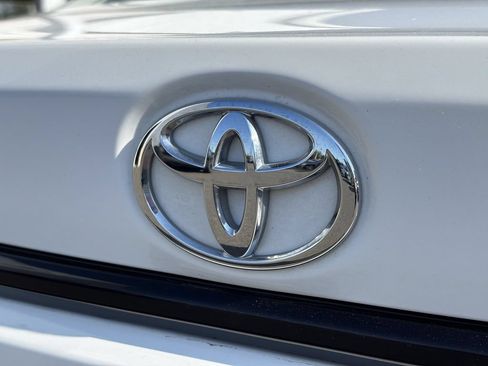 Used 2023 Toyota Corolla LE FWD image 10