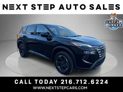 Used 2024 Nissan Rogue SV