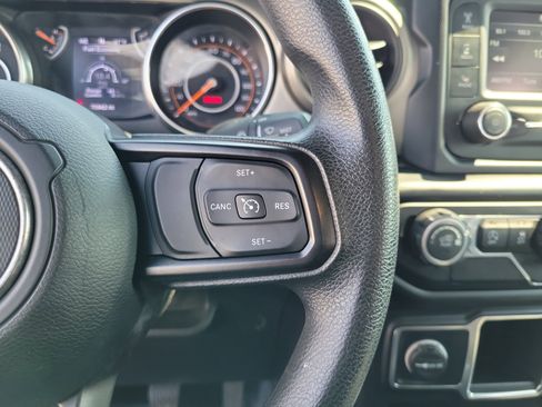 Used 2019 Jeep Wrangler Sport image 20