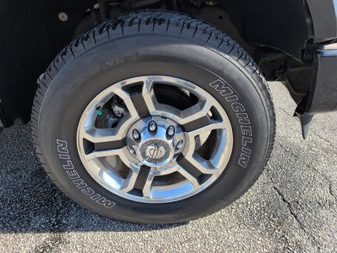 Used 2010 Ford F250 Harley-Davidson image 10