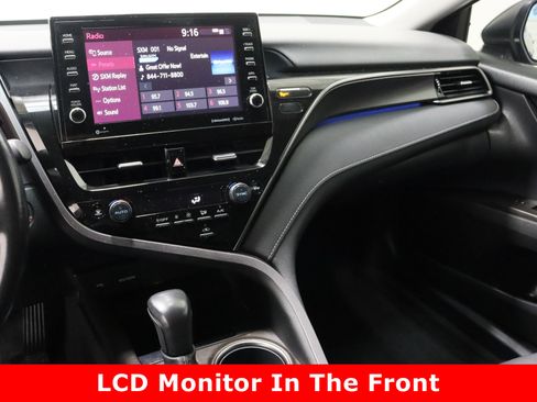 Used 2023 Toyota Camry XSE image 16