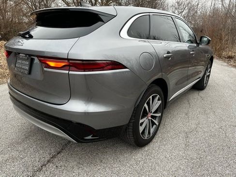 Used 2023 Jaguar F-PACE image 6