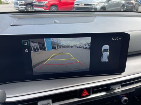 Used 2024 Kia Sorento S image 12