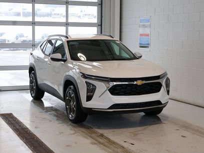 New 2026 Chevrolet Trax LT w/ Driver Confidence Package