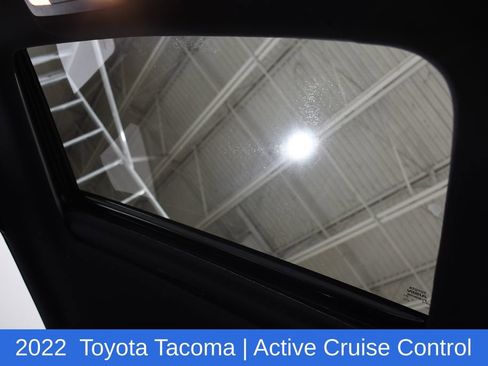 Used 2022 Toyota Tacoma TRD Off-Road w/ TRD Premium Off Road Package image 25