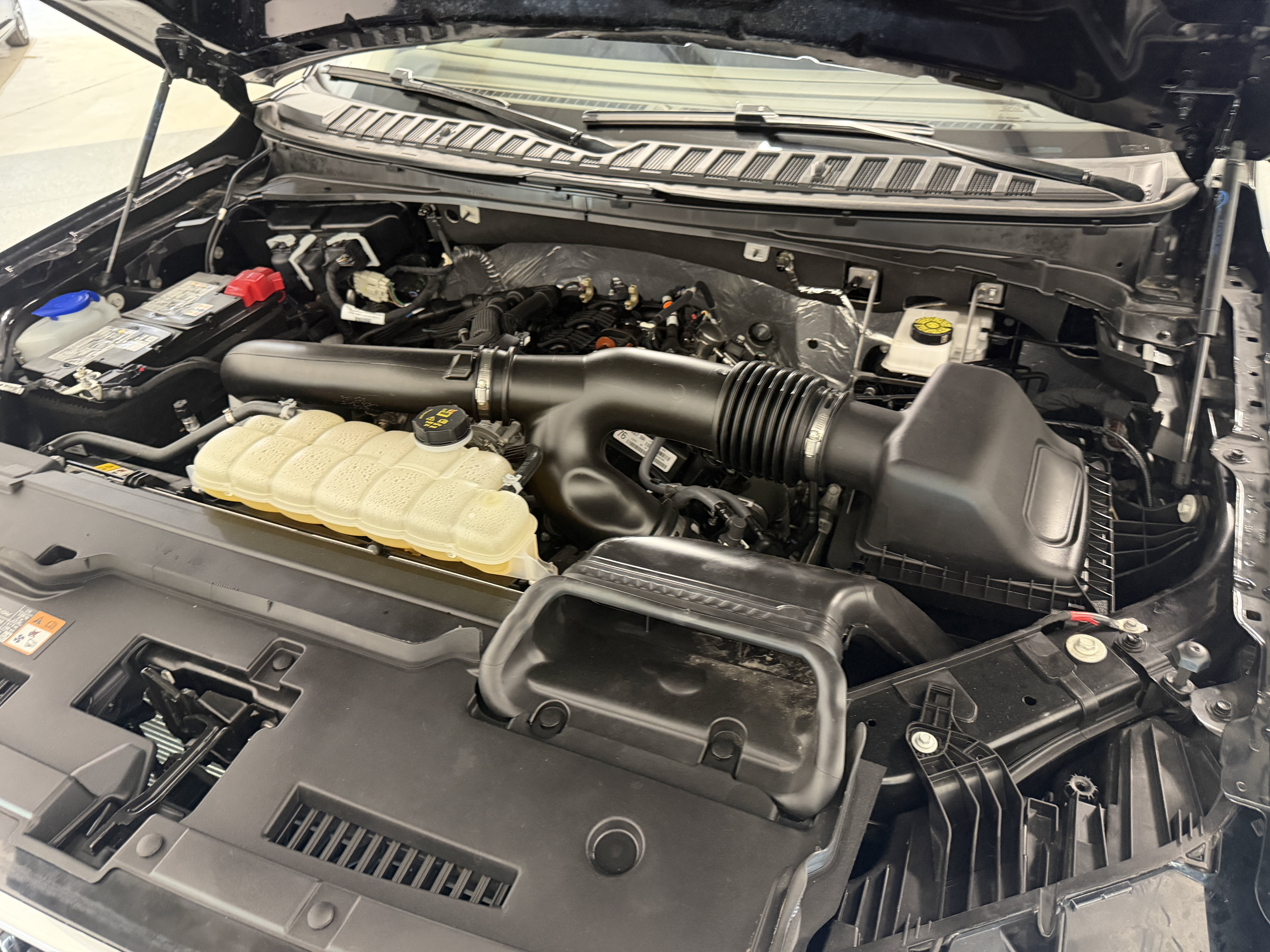 Used 2025 Lincoln Navigator L Reserve AWD/4WD image 34