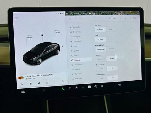 Used 2018 Tesla Model 3 Long Range image 24