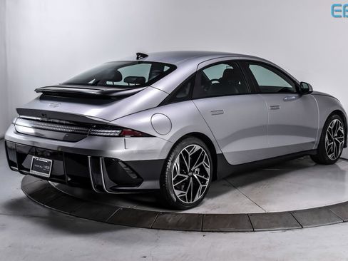 Used 2023 Hyundai Ioniq 6 SEL image 6