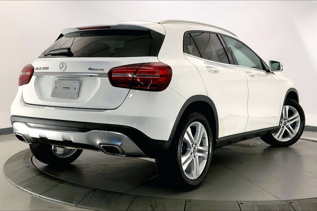 Used 2019 Mercedes-Benz GLA 250 4MATIC image 12