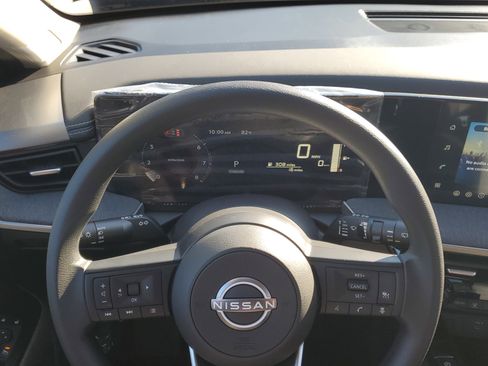 New 2026 Nissan Kicks SV image 12