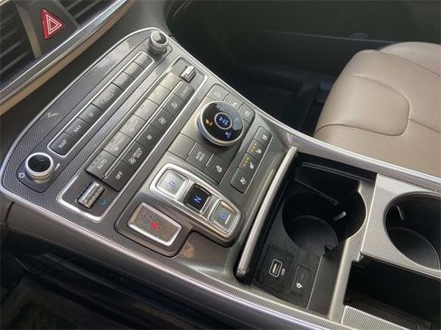 Used 2023 Hyundai Santa Fe Limited image 27