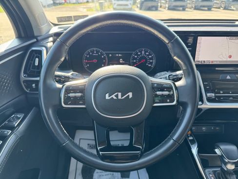 Certified 2022 Kia Sorento SX AWD/4WD image 15