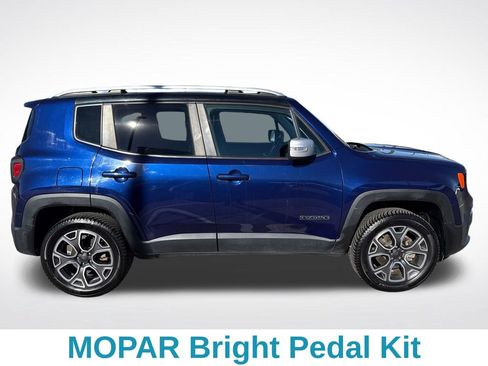 Used 2018 Jeep Renegade Limited AWD/4WD image 7