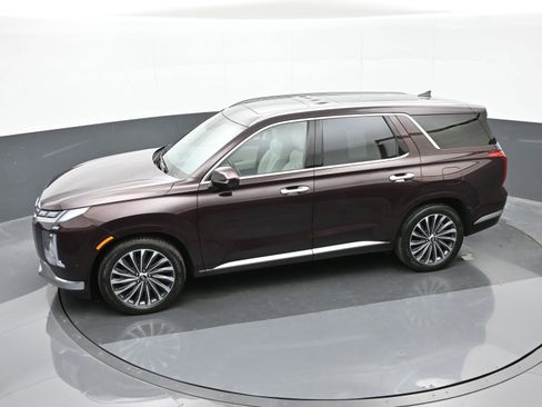 Used 2024 Hyundai Palisade Calligraphy image 36