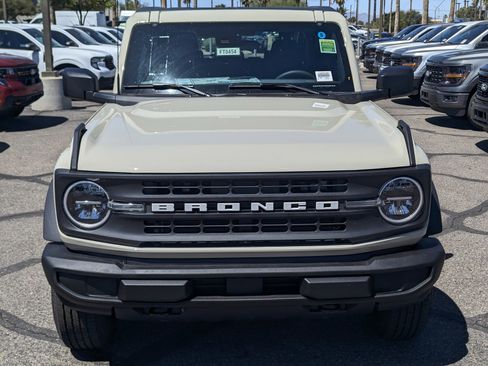 New 2026 Ford Bronco 4-Door AWD/4WD image 6