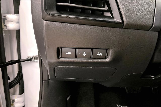 New 2027 Nissan Sentra SR FWD image 31