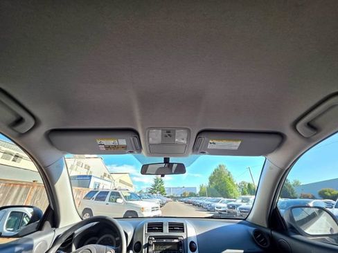 Used 2012 Toyota RAV4 FWD w/ Value Pkg image 33
