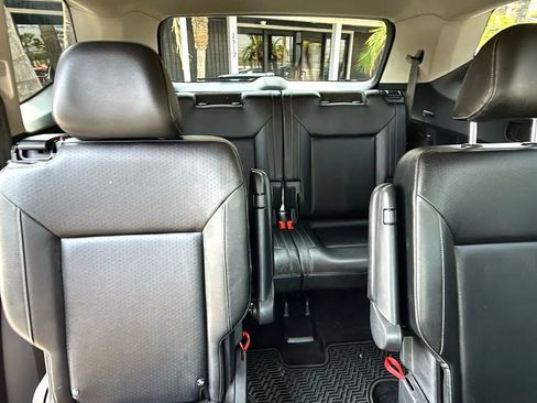 Used 2018 Volkswagen Atlas SE image 12