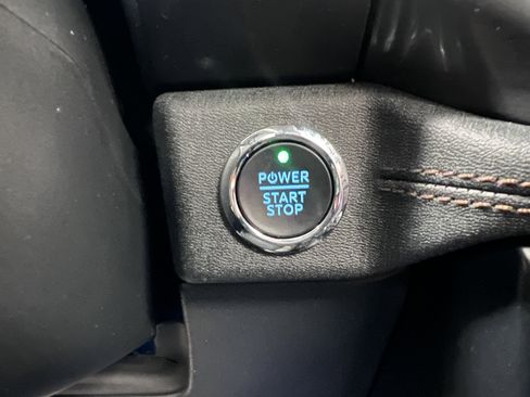 Used 2024 Ford F150 Lightning Lariat image 23