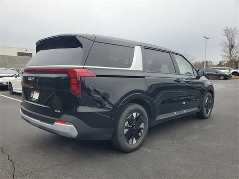 New 2026 Kia Carnival LXS image 4