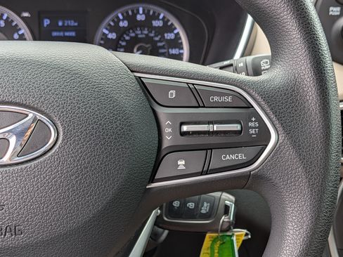 Used 2020 Hyundai Santa Fe SE FWD image 25
