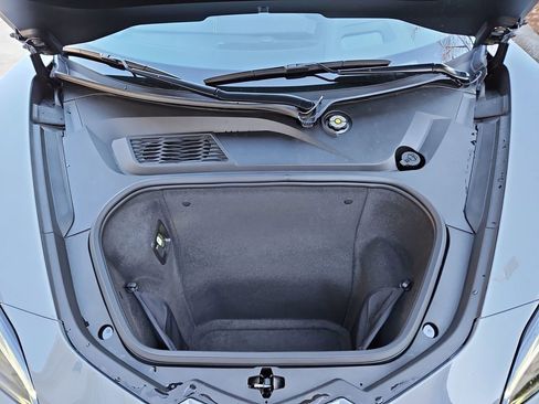 Used 2025 Chevrolet Corvette Stingray Preferred Cpe w/ Battery Protection Package image 31