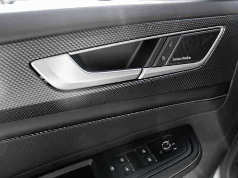 New 2026 Volkswagen Atlas Cross Sport SEL Premium R-Line image 23