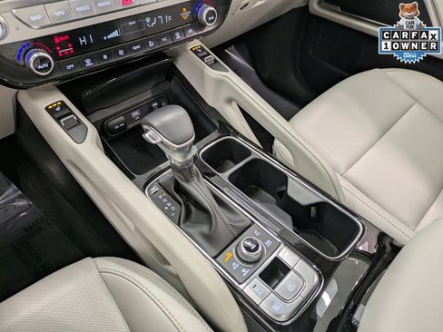 Certified 2024 Kia Telluride S w/ S Sunroof Package image 14