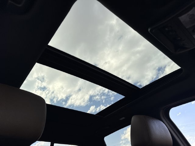 Used 2024 Nissan Titan Platinum Reserve w/ Moonroof Package AWD/4WD image 30