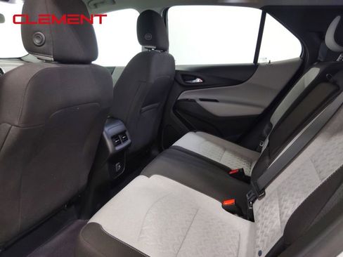 Used 2022 Chevrolet Equinox LT image 34