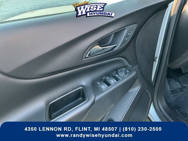 Used 2024 Chevrolet Equinox LT w/ Driver Convenience Package AWD/4WD image 16