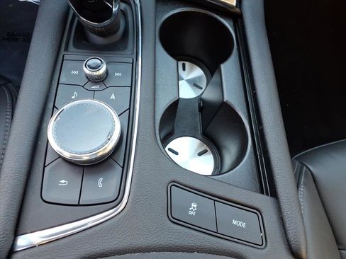 Used 2023 Cadillac XT6 Premium Luxury image 37