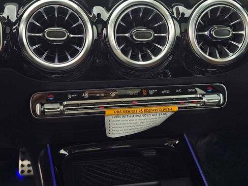 New 2026 Mercedes-Benz GLA 35 AMG 4MATIC image 27