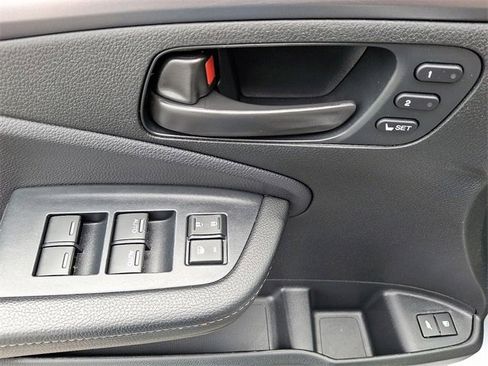 Used 2023 Honda Passport EX-L image 13