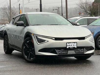 New 2025 Kia EV6 Wind