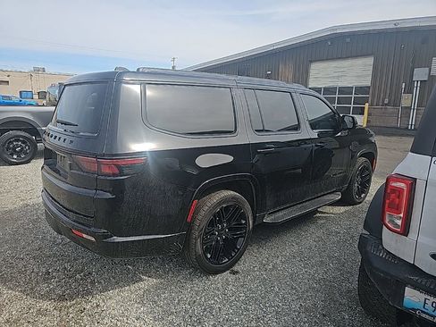 Used 2022 Jeep Wagoneer Series II image 9