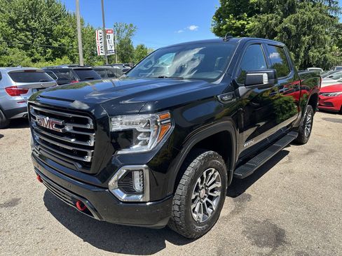 Used 2020 GMC Sierra 1500 AT4 w/ AT4 Premium Package AWD/4WD image 2