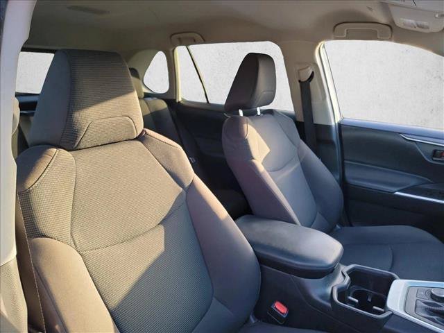 Used 2023 Toyota RAV4 LE AWD/4WD image 14
