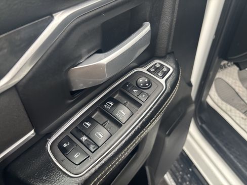 Used 2024 RAM 2500 Big Horn image 17