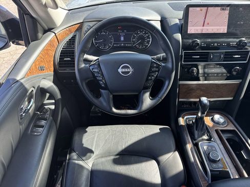 Used 2024 Nissan Armada SL w/ Captain's Chairs Package image 29