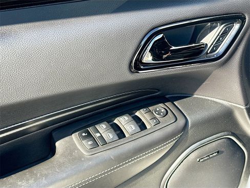 Used 2022 Dodge Durango SRT w/ Technology Group image 19