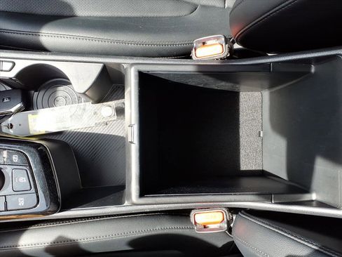 Used 2024 Kia Sportage EX image 14