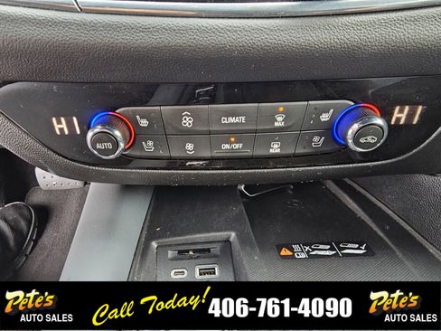 Used 2024 Buick Enclave Premium image 28